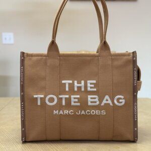 Marc Jacobs "The Tote Bag"